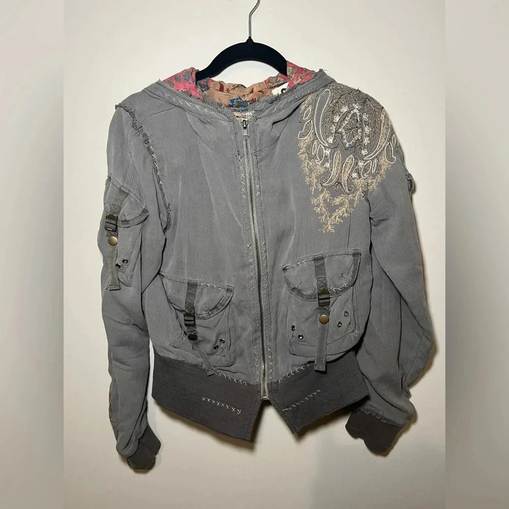 Da-Nang Y2K boho bomber jacket size small S embroidered zipper